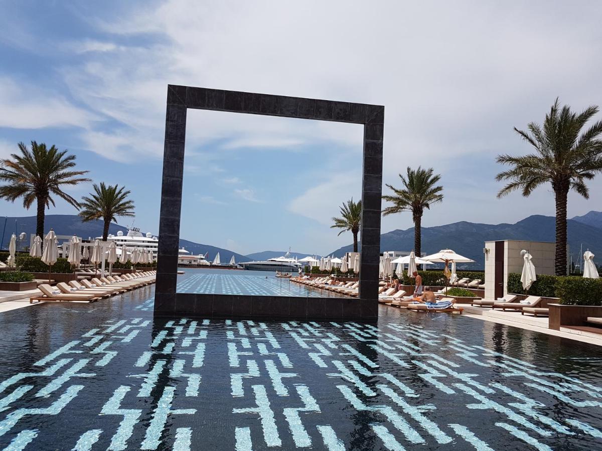 Wisteria Hotel Tivat Ngoại thất bức ảnh