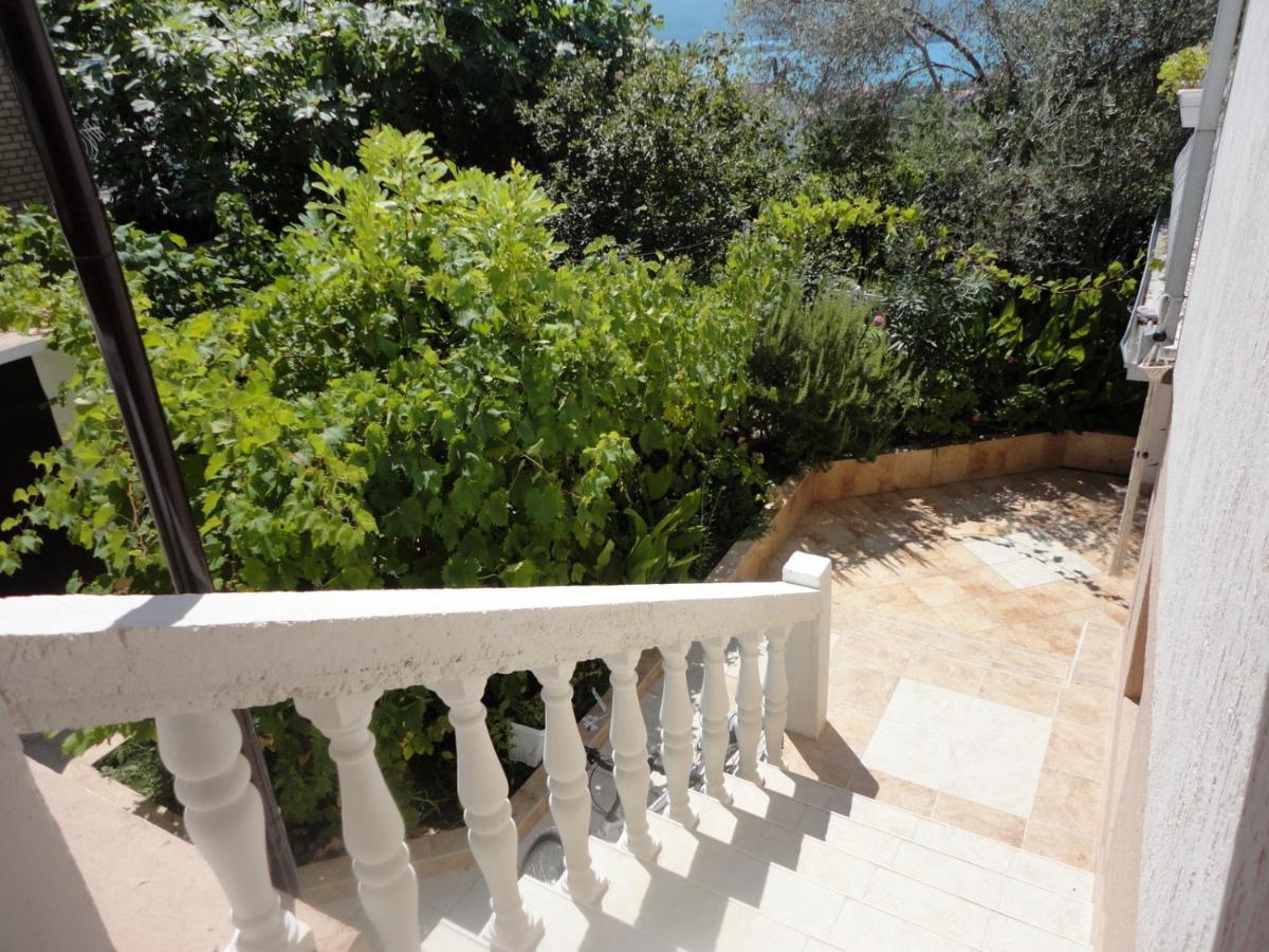 Wisteria Hotel Tivat Ngoại thất bức ảnh
